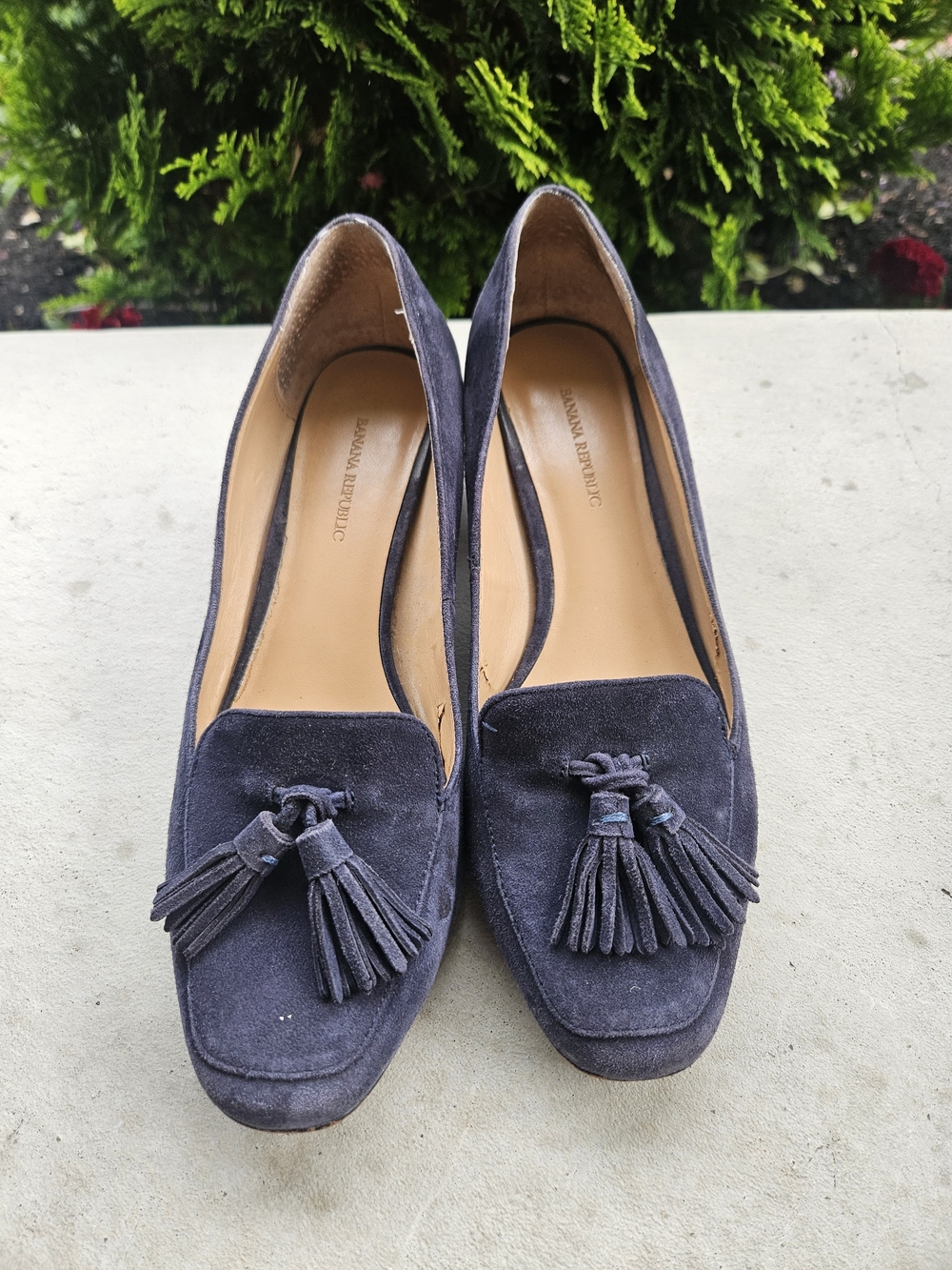 Banana Republic Navy Suede Tassel Loafers - Women's